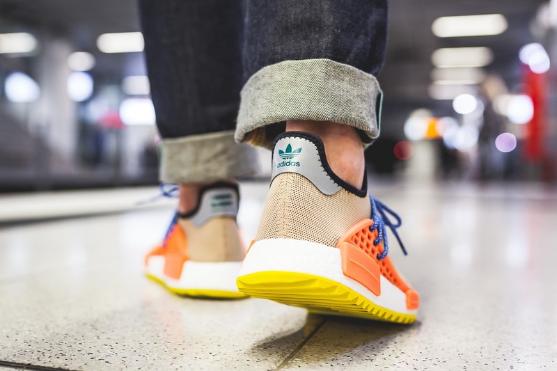 Human race clearance solar on feet